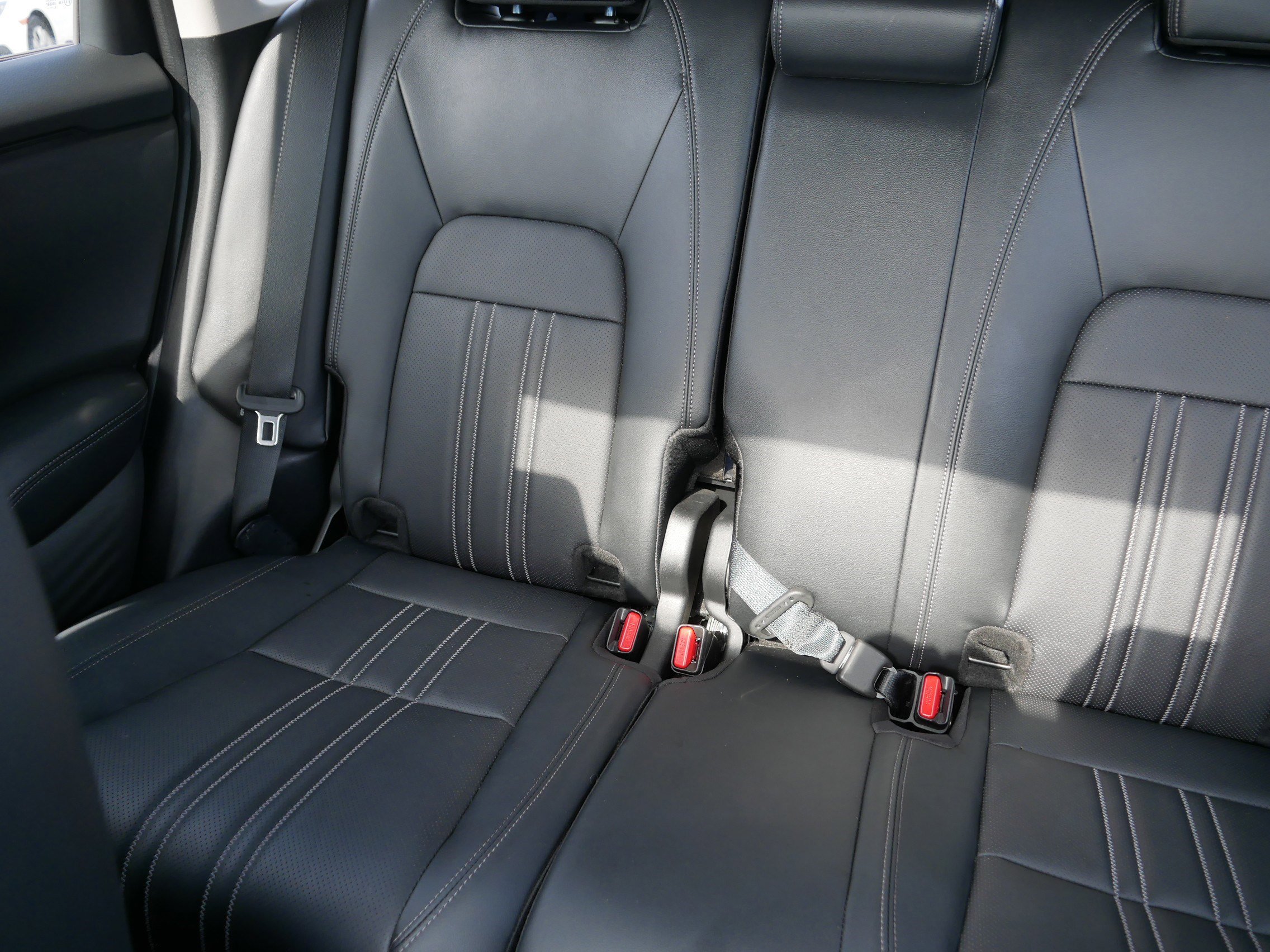 Used 2023 Honda HR-V EX-L image 12
