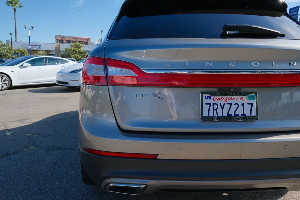 Used 2016 Lincoln MKX Select w/ Select Plus Package FWD image 35