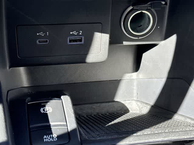 Used 2021 Nissan Kicks SR w/ SR Premium Package FWD image 26