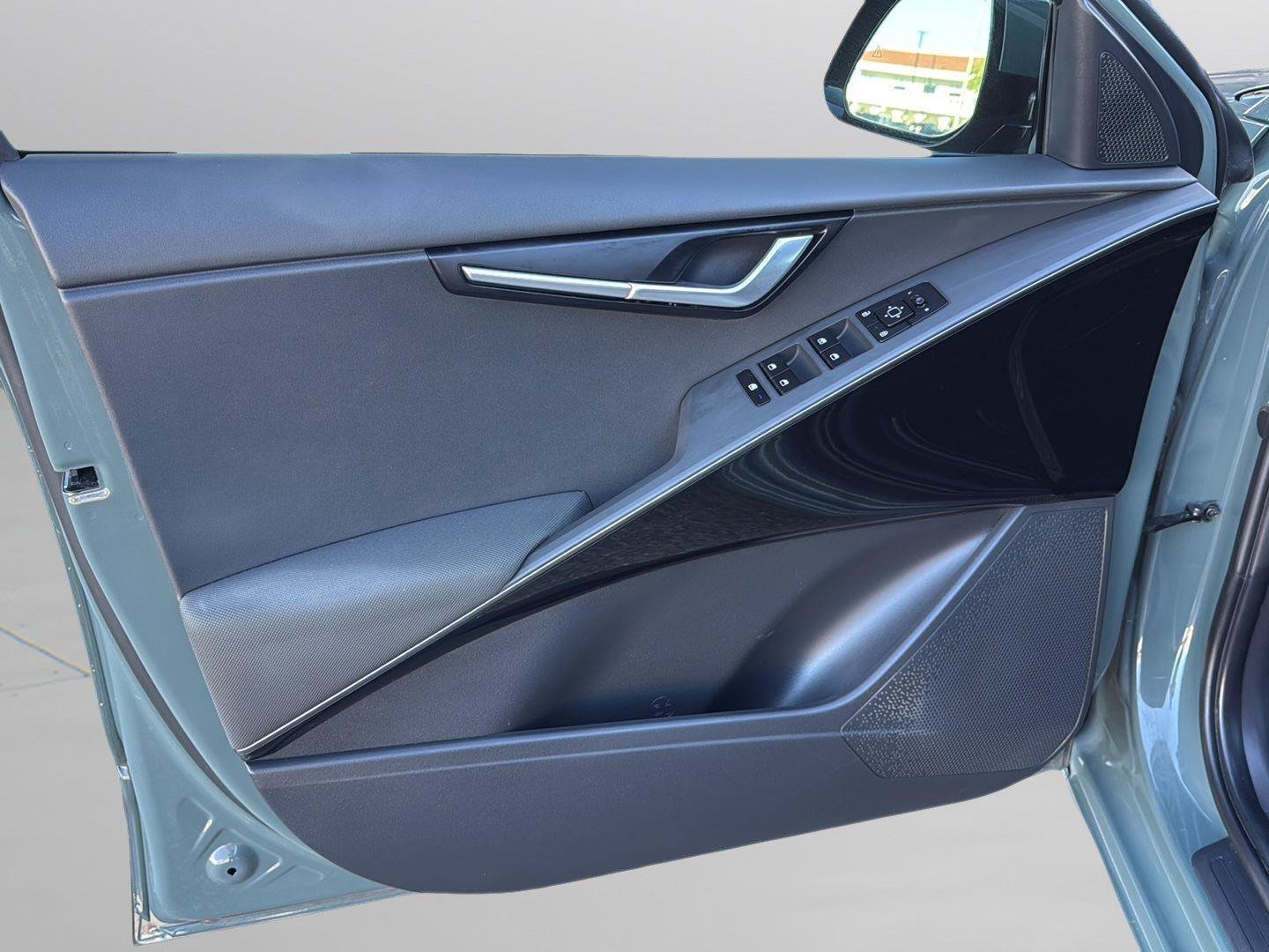 Used 2023 Kia Niro Wind FWD image 27
