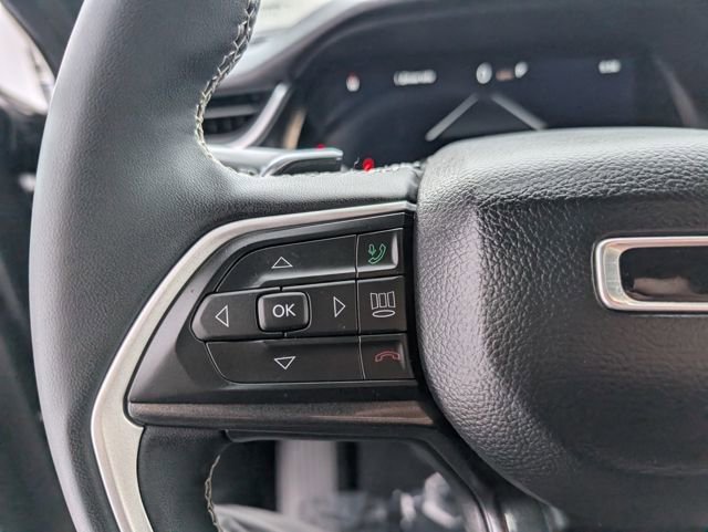 Used 2023 Jeep Grand Cherokee Altitude image 12