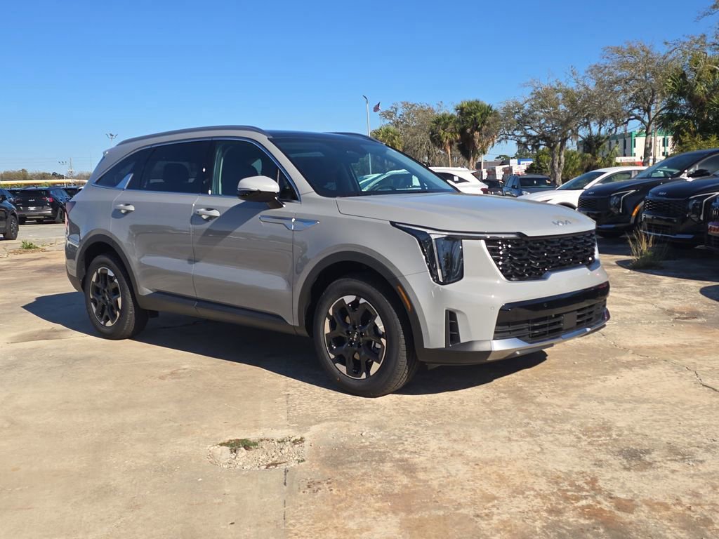 Certified 2026 Kia Sorento S FWD image 2