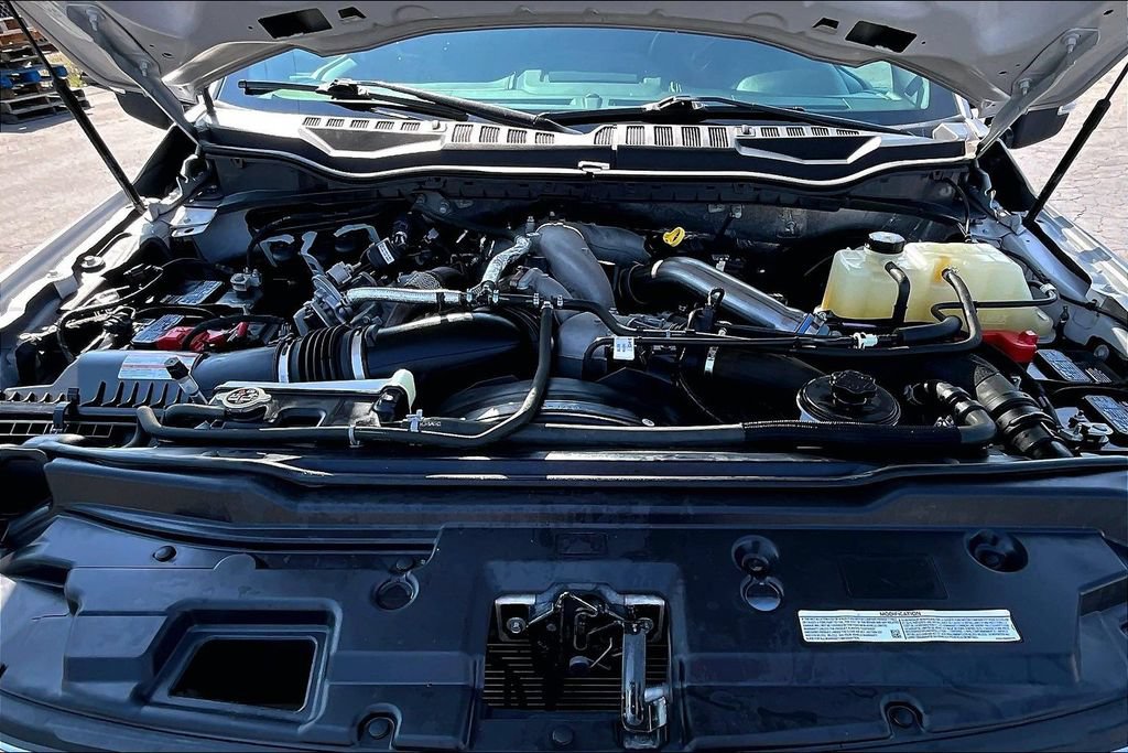 Used 2022 Ford F350 Lariat AWD/4WD image 5