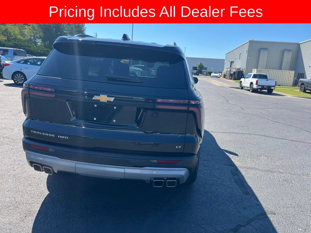 Used 2024 Chevrolet Traverse LT w/ Trailering Package AWD/4WD image 25