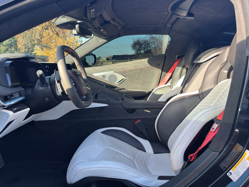 Used 2023 Chevrolet Corvette Stingray Premium Cpe w/ Z51 Performance Package image 20