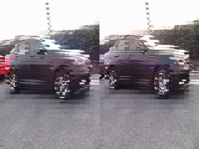 Used 2015 Kia Optima LX image 4