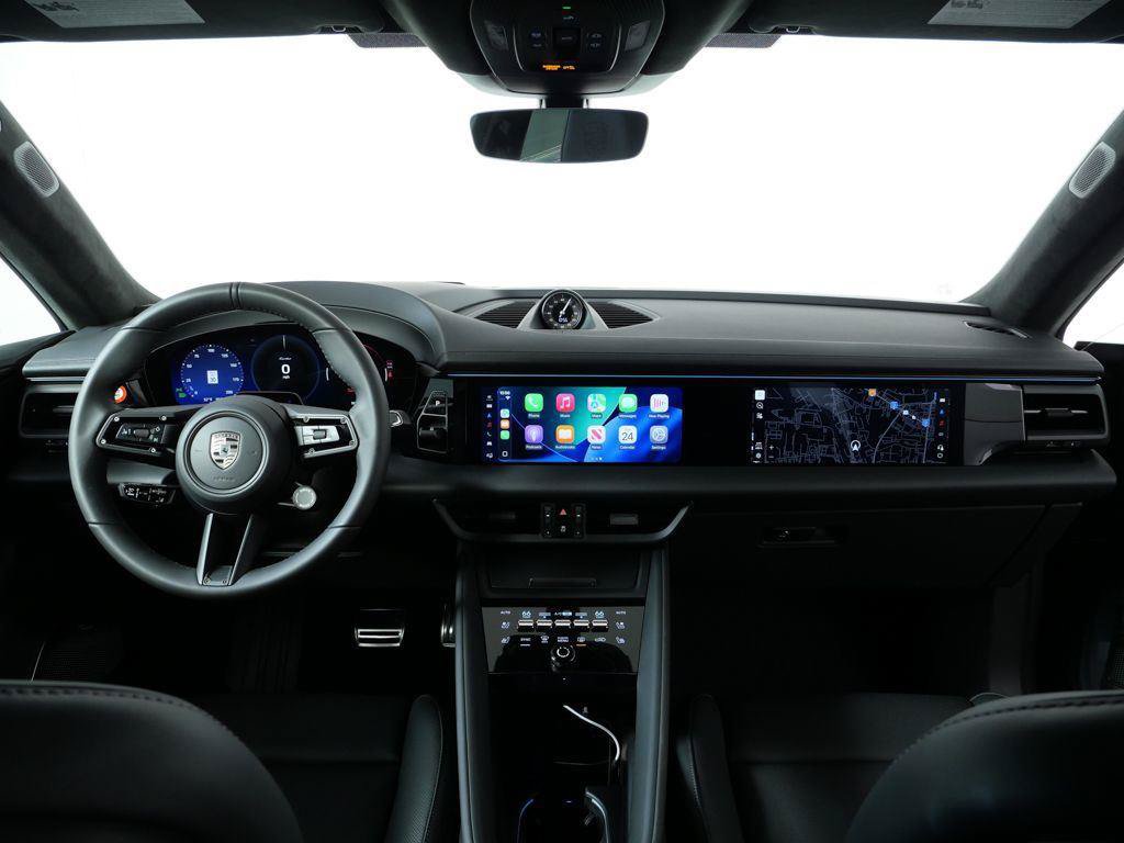 New 2026 Porsche Macan Turbo Electric AWD/4WD image 17