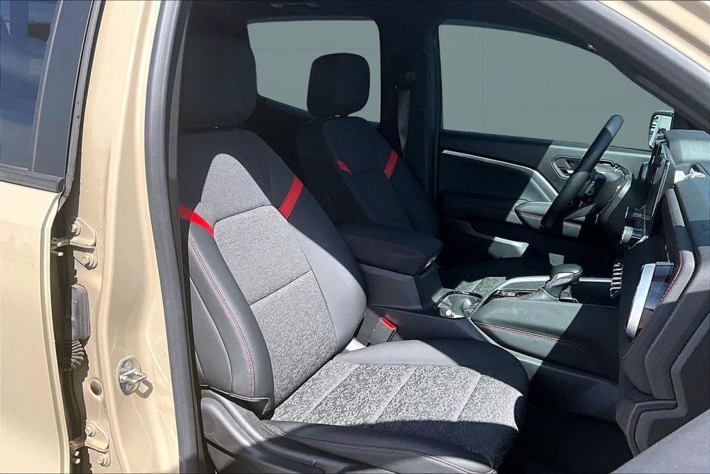 Used 2023 Chevrolet Colorado Z71 image 7