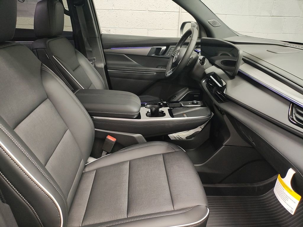 New 2026 Buick Enclave Preferred w/ Power Package image 7