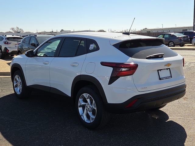 New 2026 Chevrolet Trax LS image 3