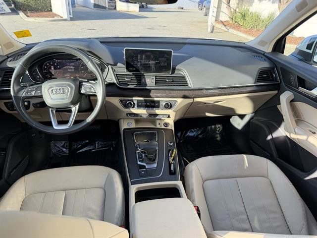 Used 2020 Audi Q5 e Prestige w/ Prestige Package image 15