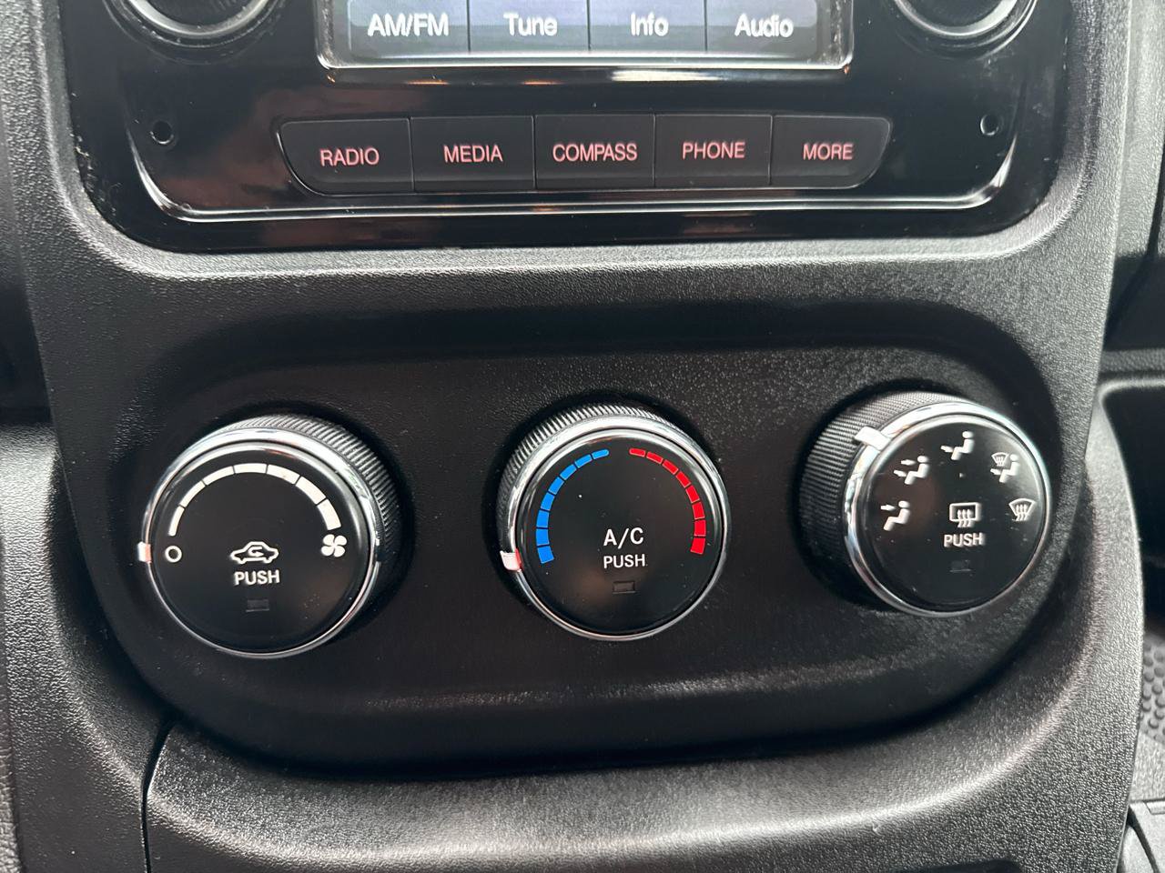 Used 2017 RAM ProMaster 2500 FWD image 18