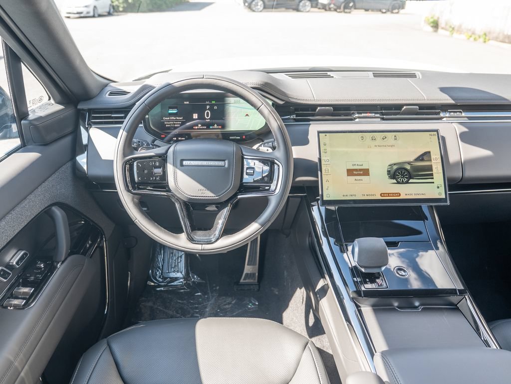 New 2026 Land Rover Range Rover Sport Dynamic SE AWD/4WD image 12