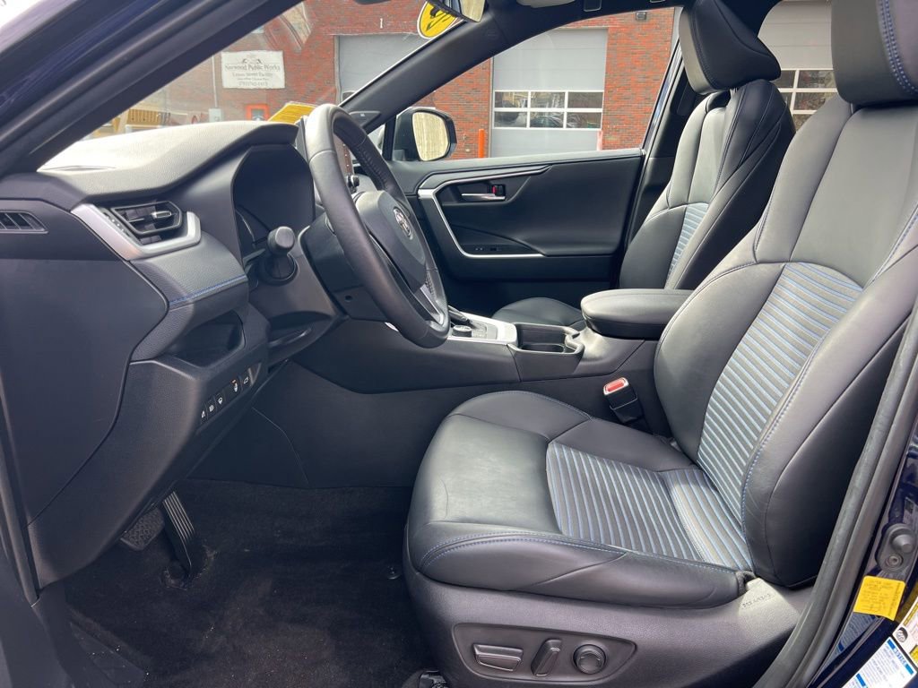 Used 2021 Toyota RAV4 XSE image 14