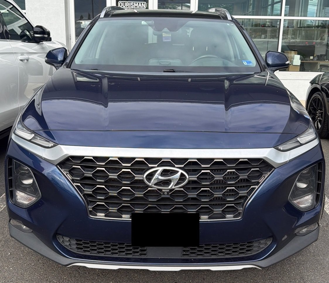Used 2019 Hyundai Santa Fe AWD image 2