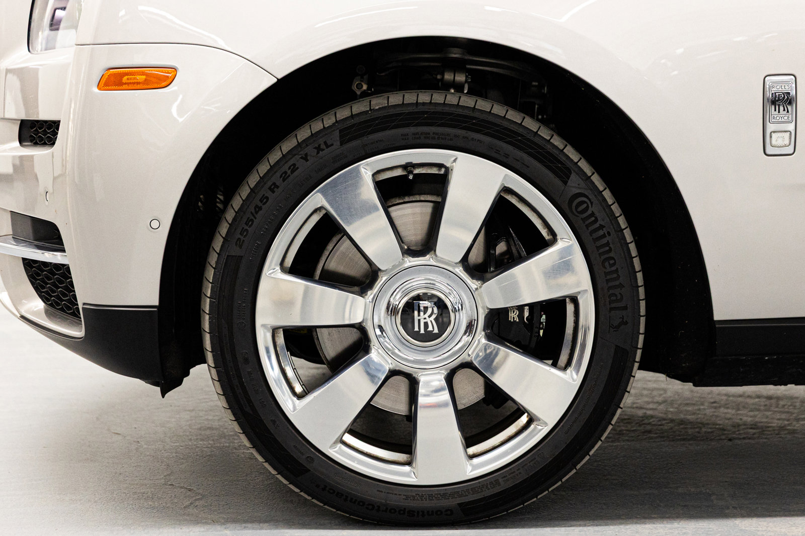 Used 2020 Rolls-Royce Cullinan image 11