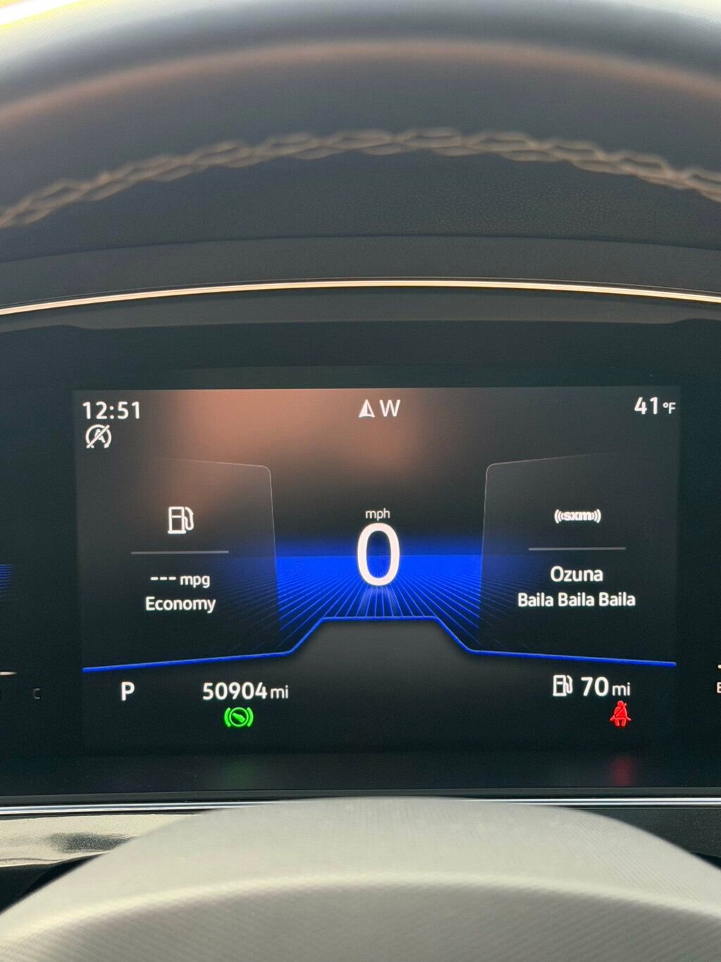 Used 2022 Volkswagen Tiguan SE w/ Panoramic Sunroof Package image 26