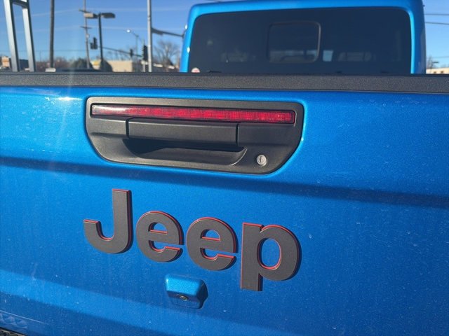 Used 2023 Jeep Gladiator Mojave w/ Cold Weather Group image 30