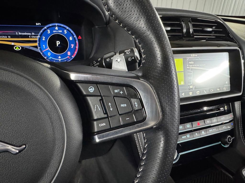 Used 2020 Jaguar F-PACE SVR AWD/4WD image 33