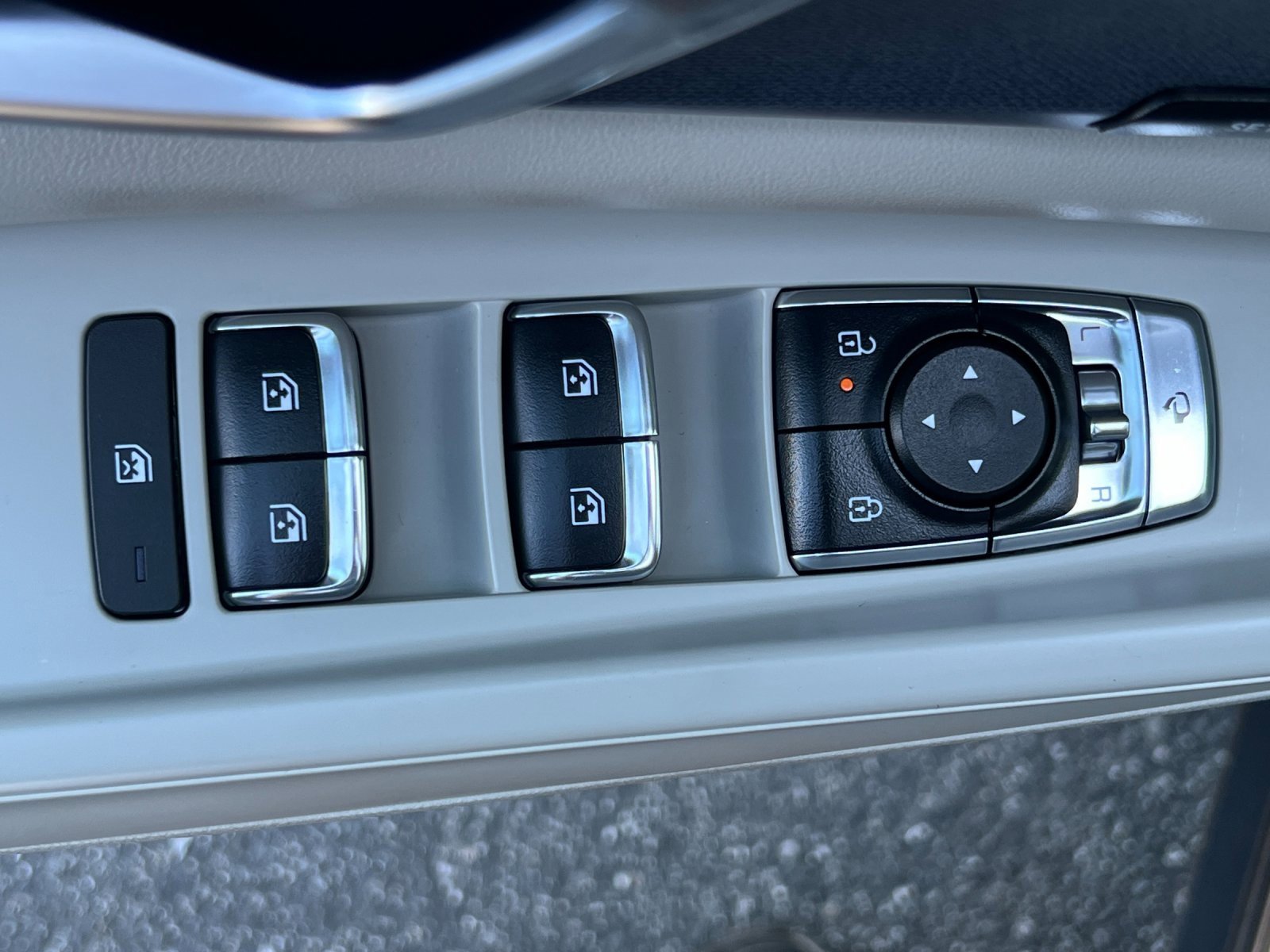 New 2026 Kia Carnival SX image 11