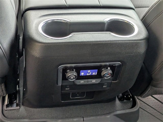 New 2026 Chevrolet Suburban LS image 29