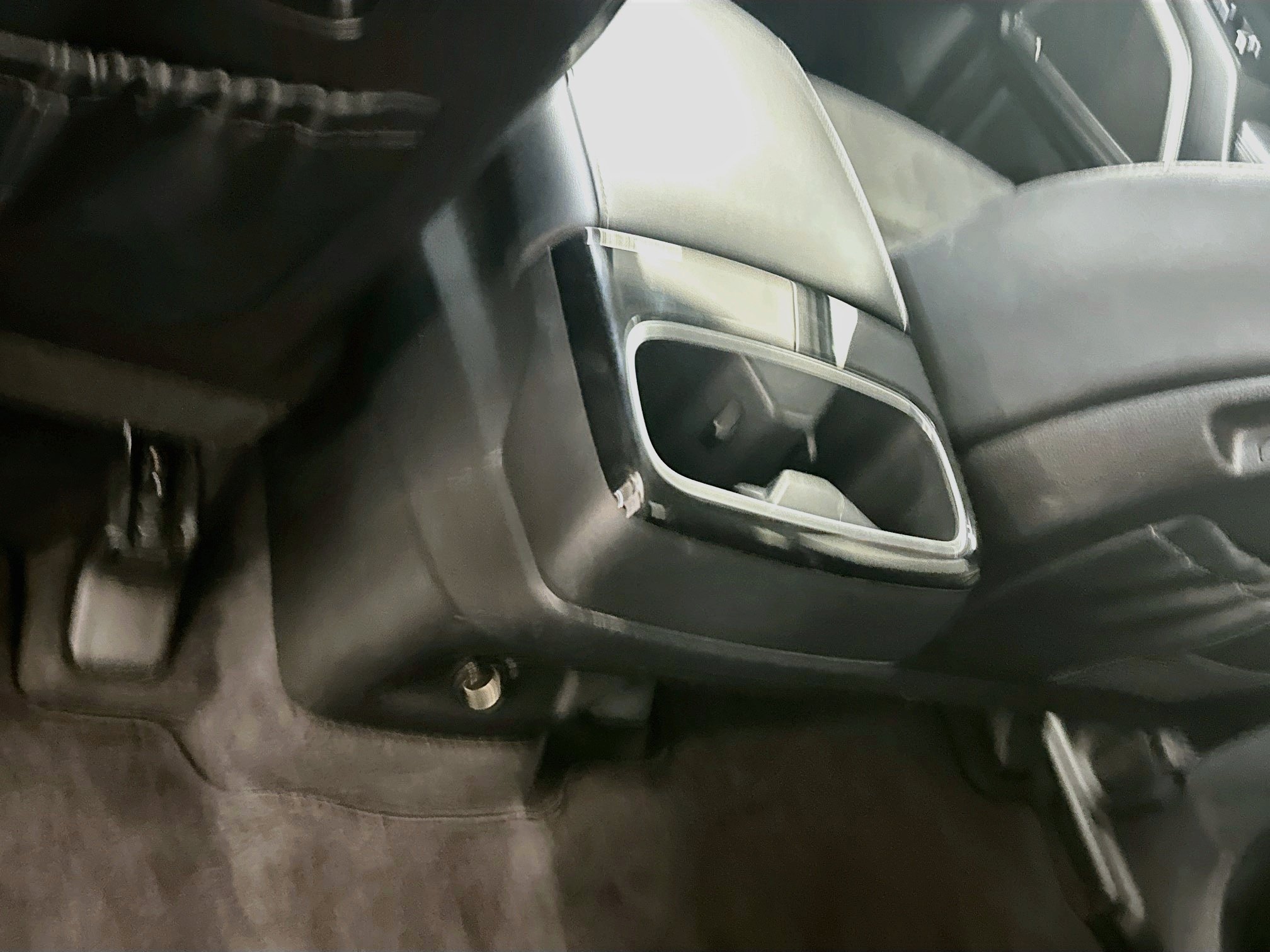 Used 2025 Kia Telluride S AWD/4WD image 29