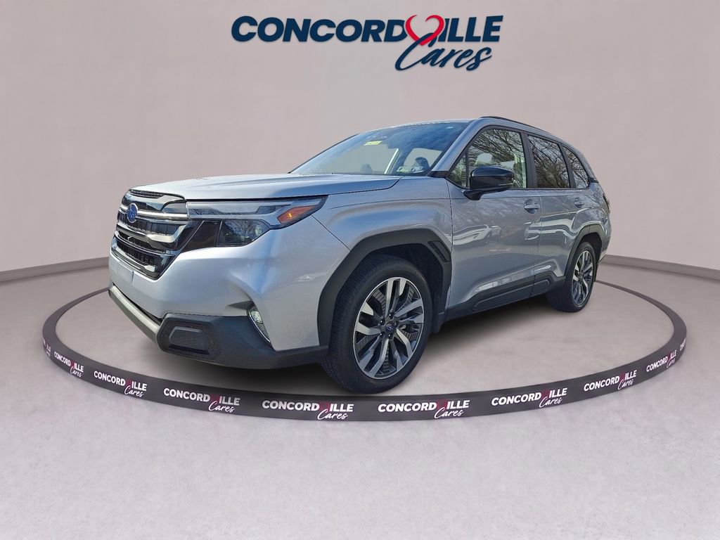 Certified 2025 Subaru Forester Touring AWD/4WD image 4