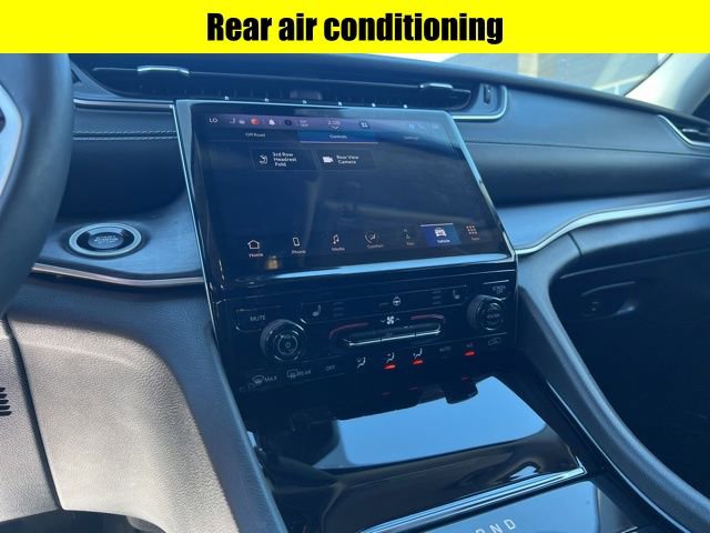 Used 2023 Jeep Grand Cherokee L Limited image 11