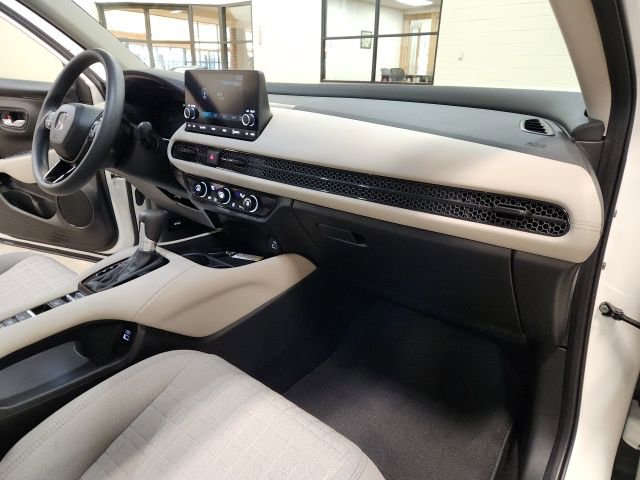 Certified 2023 Honda HR-V LX image 28