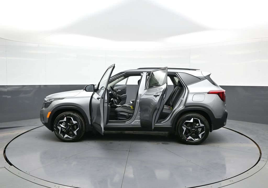 New 2025 Kia Seltos S image 41