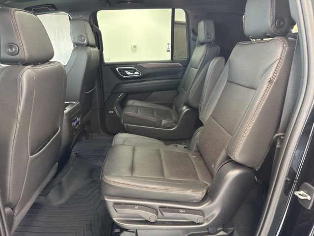 Used 2023 Chevrolet Suburban High Country image 24