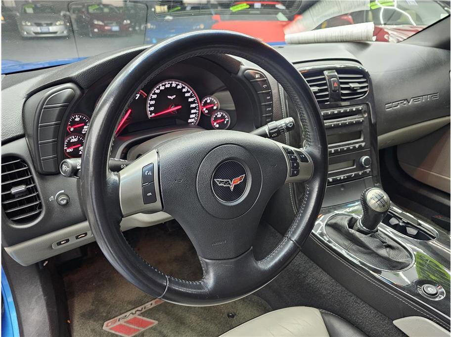 Used 2010 Chevrolet Corvette Grand Sport w/ Preferred Equipment Group image 9