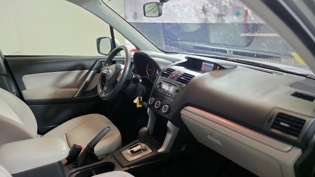 Used 2015 Subaru Forester 2.5i Premium w/ All-Weather Package image 10