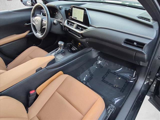 Used 2024 Lexus UX 250h FWD w/ Premium Package image 22