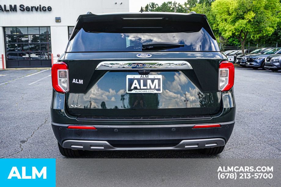 Used 2022 Ford Explorer XLT w/ Equipment Group 202A image 11