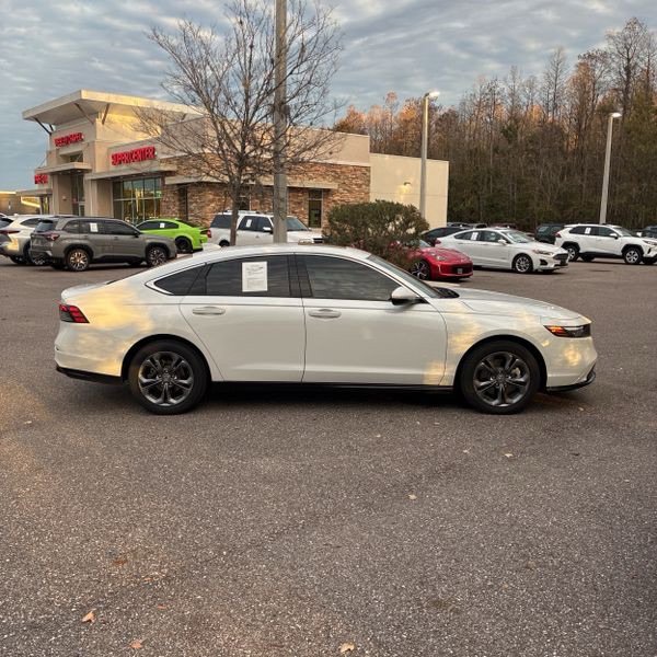 Used 2025 Honda Accord EX-L image 6