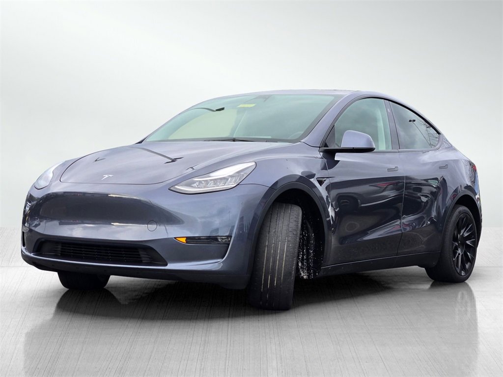 Used 2023 Tesla Model Y Long Range image 8