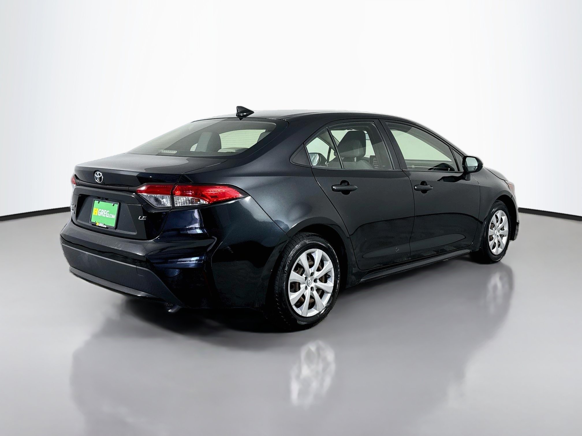 Used 2020 Toyota Corolla LE FWD image 10