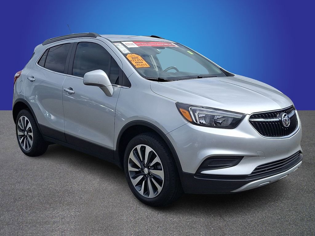 Used 2021 Buick Encore Preferred w/ Safety Package image 3