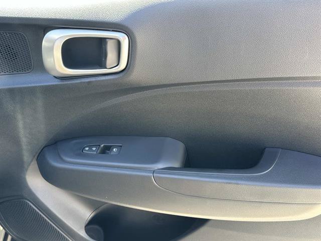 New 2026 Hyundai Venue SE FWD image 23