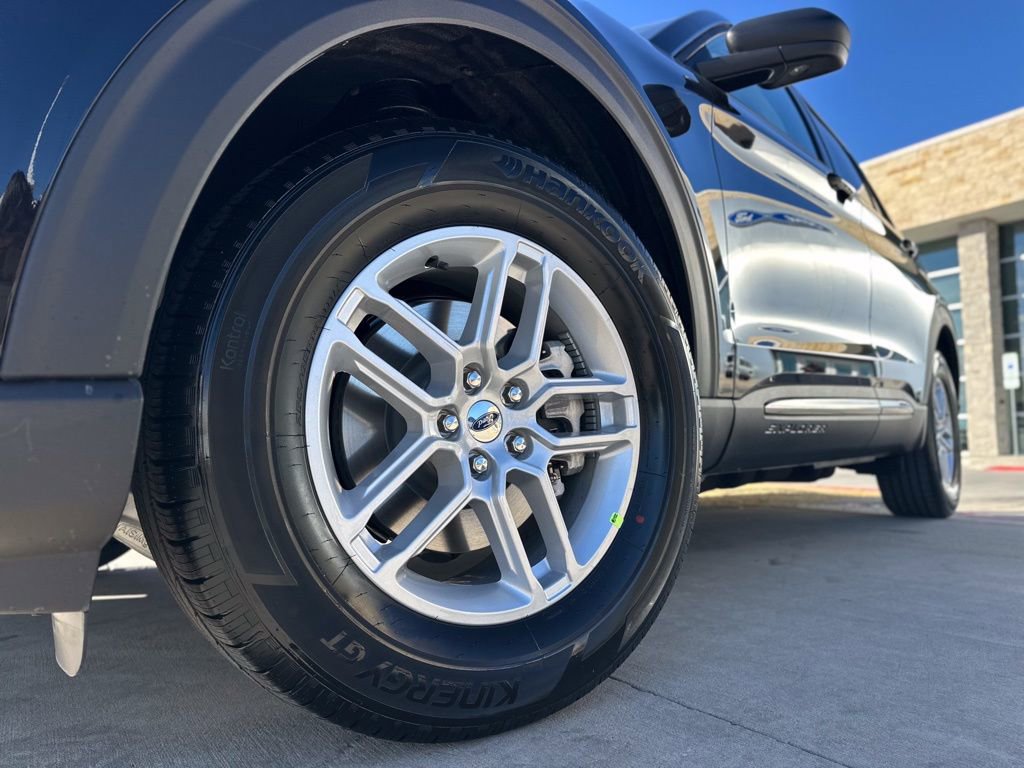 New 2026 Ford Explorer Active image 44