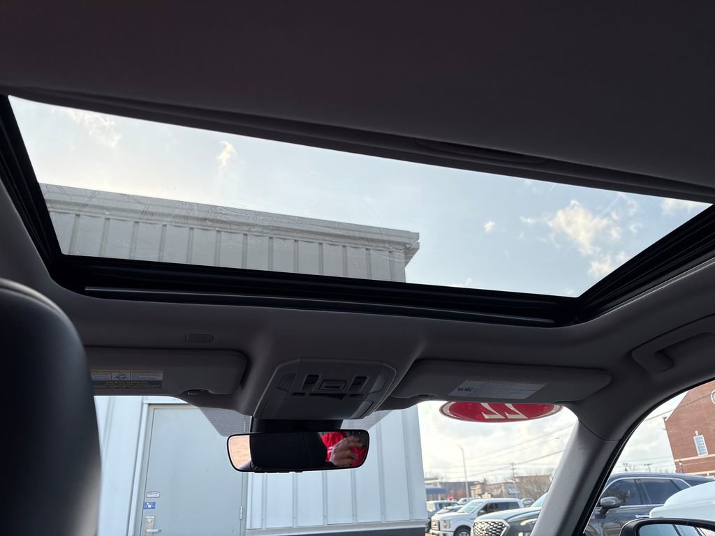 Used 2022 Toyota Highlander XLE image 49