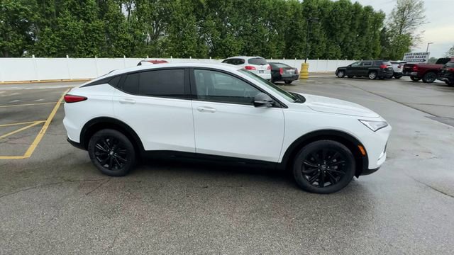 Used 2024 Buick Envista Sport Touring w/ Convenience I Package FWD image 9