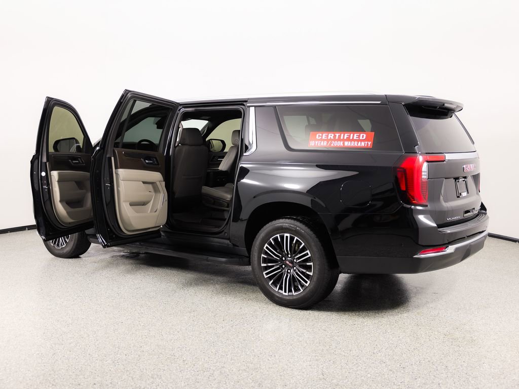 Used 2025 GMC Yukon XL Elevation image 14