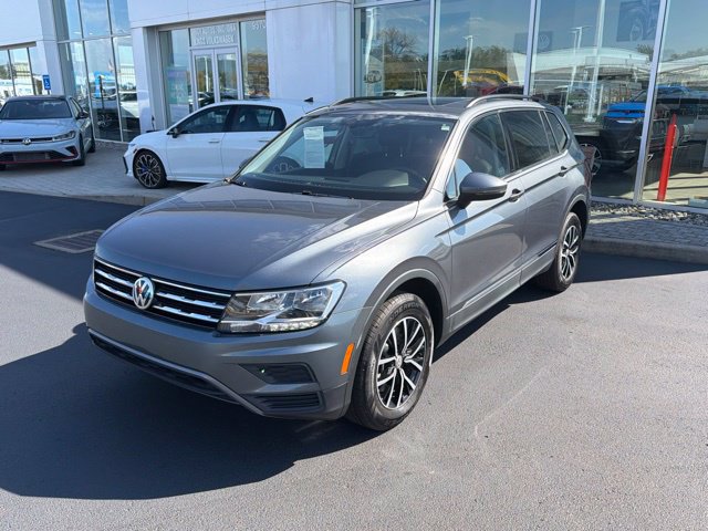 Certified 2021 Volkswagen Tiguan SE w/ Panoramic Sunroof Package AWD/4WD image 10