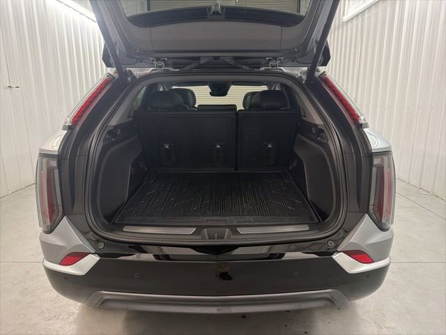 Certified 2025 Cadillac Optiq Luxury 1 w/ LPO, Floor Liner Package image 22