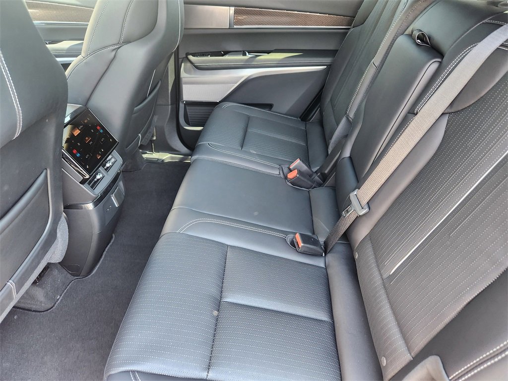 New 2026 Cadillac Vistiq Sport image 25