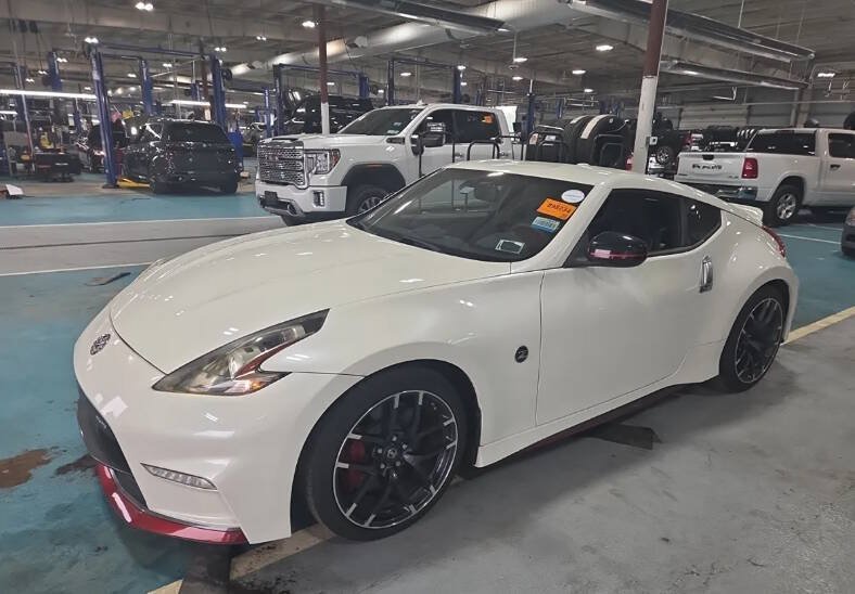 Used 2016 Nissan 370Z NISMO