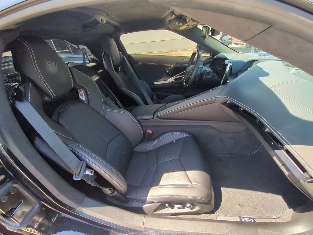 Used 2024 Chevrolet Corvette Z06 w/ Stealth Interior Trim Package RWD image 31