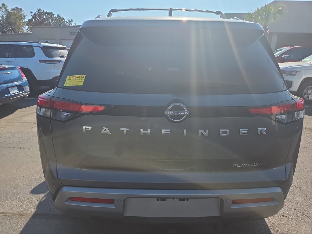 Used 2025 Nissan Pathfinder Platinum image 5